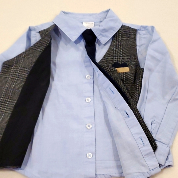Starting Out Button Down Long Sleeve Shirt with Tie & Vest - Picture 3 of 4